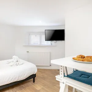 Le Belem : Spacieuse Avec Sdb Privative, Cuisine Et Salon Partagés, Terrasse, Proche Facs Et Centre , Brest France